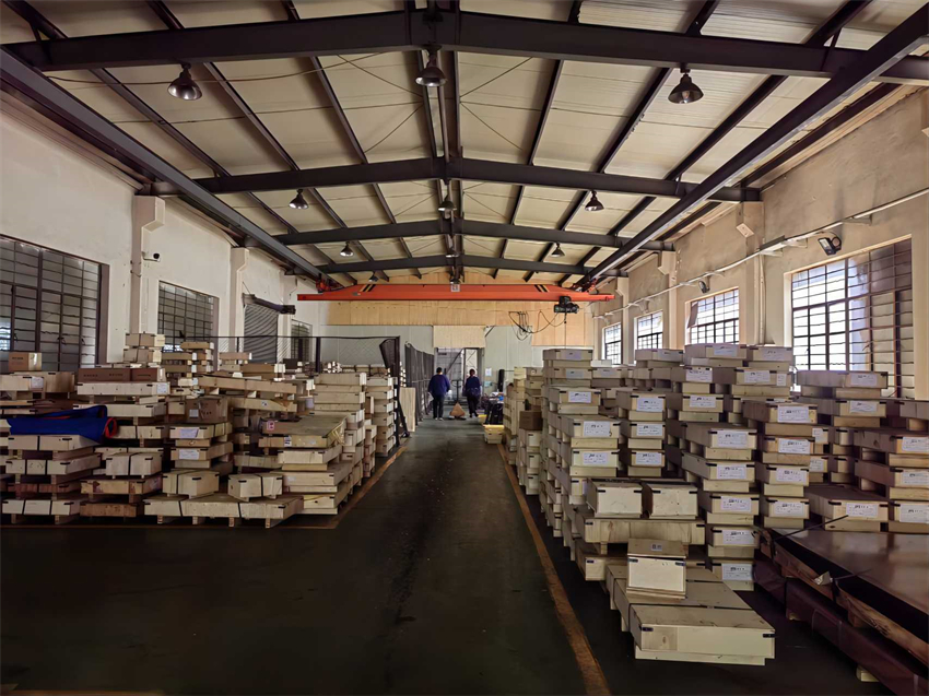 产品仓库区 - 副本.jpg